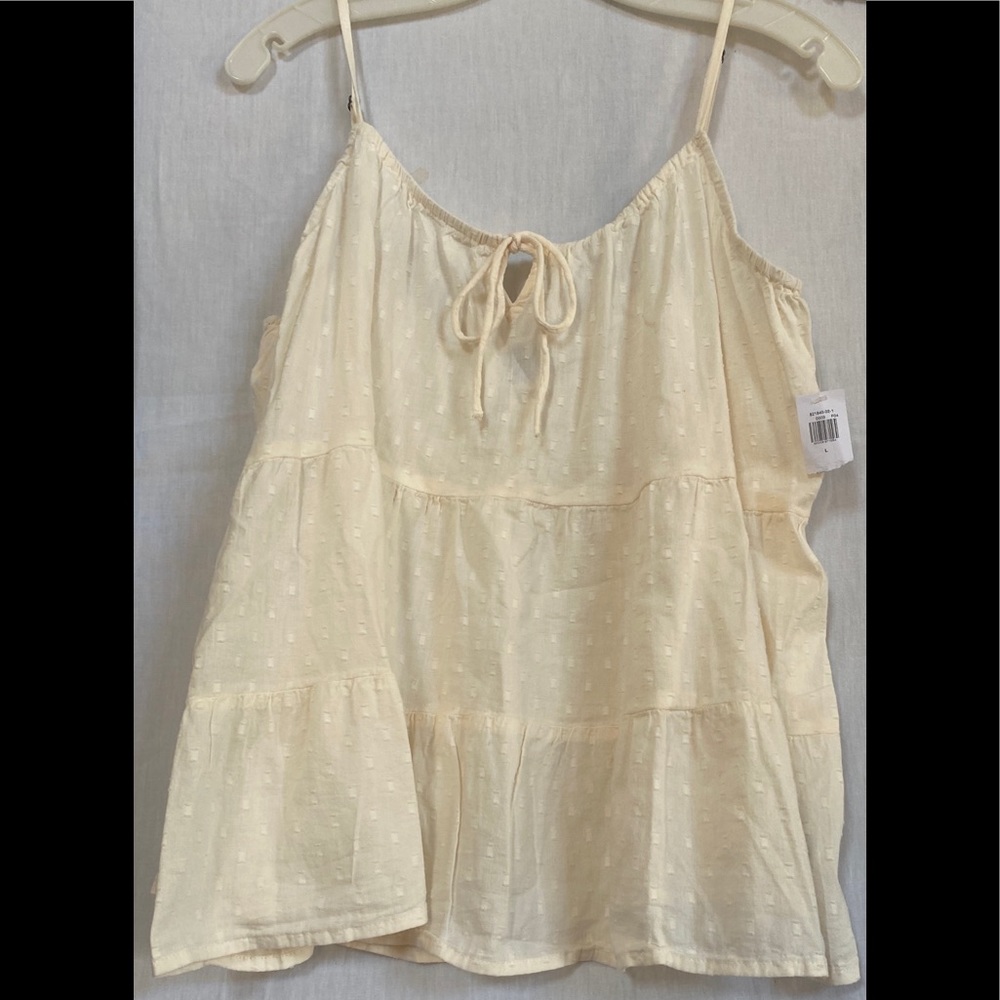 Old Navy sleeveless off white/light tan top Size L